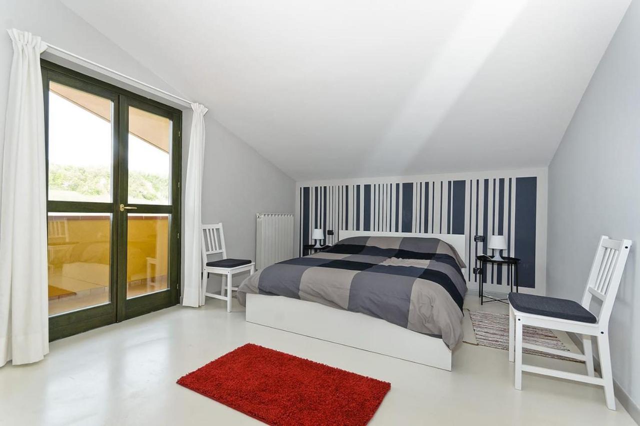 Langhe Belvedere Apartment モンフォルテ・ダルバ エクステリア 写真