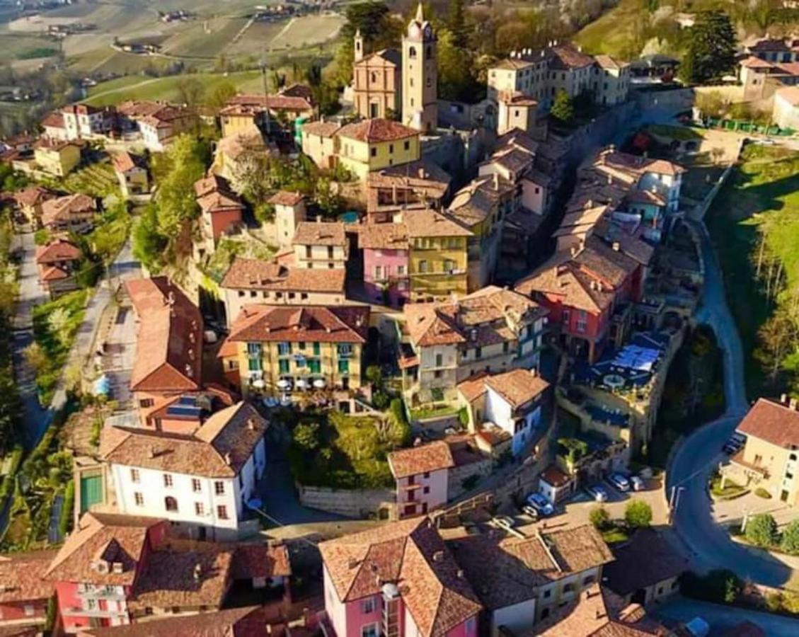 Langhe Belvedere Apartment モンフォルテ・ダルバ エクステリア 写真