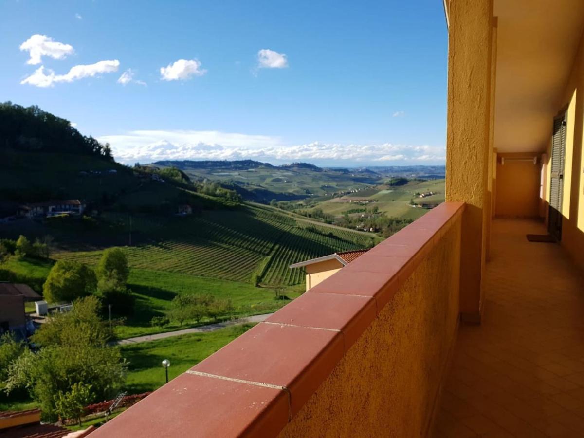 Langhe Belvedere Apartment モンフォルテ・ダルバ エクステリア 写真